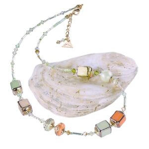 Lampglas Půvabný náhrdelník Soft Cube z perel Lampglas NCU33